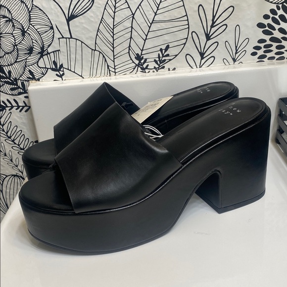 Black Platform Slide Sandals - Picture 2 of 6